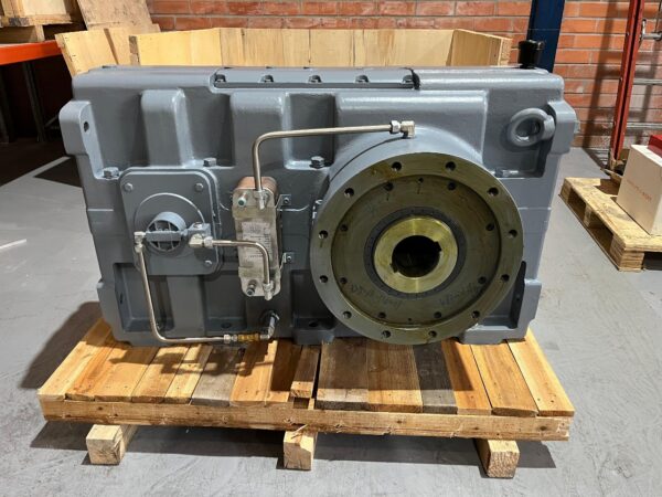 WhatsApp Image 2025-11-28 at 11.40.24 REDUTORES DE VELOCIDADE EXTRUSORA